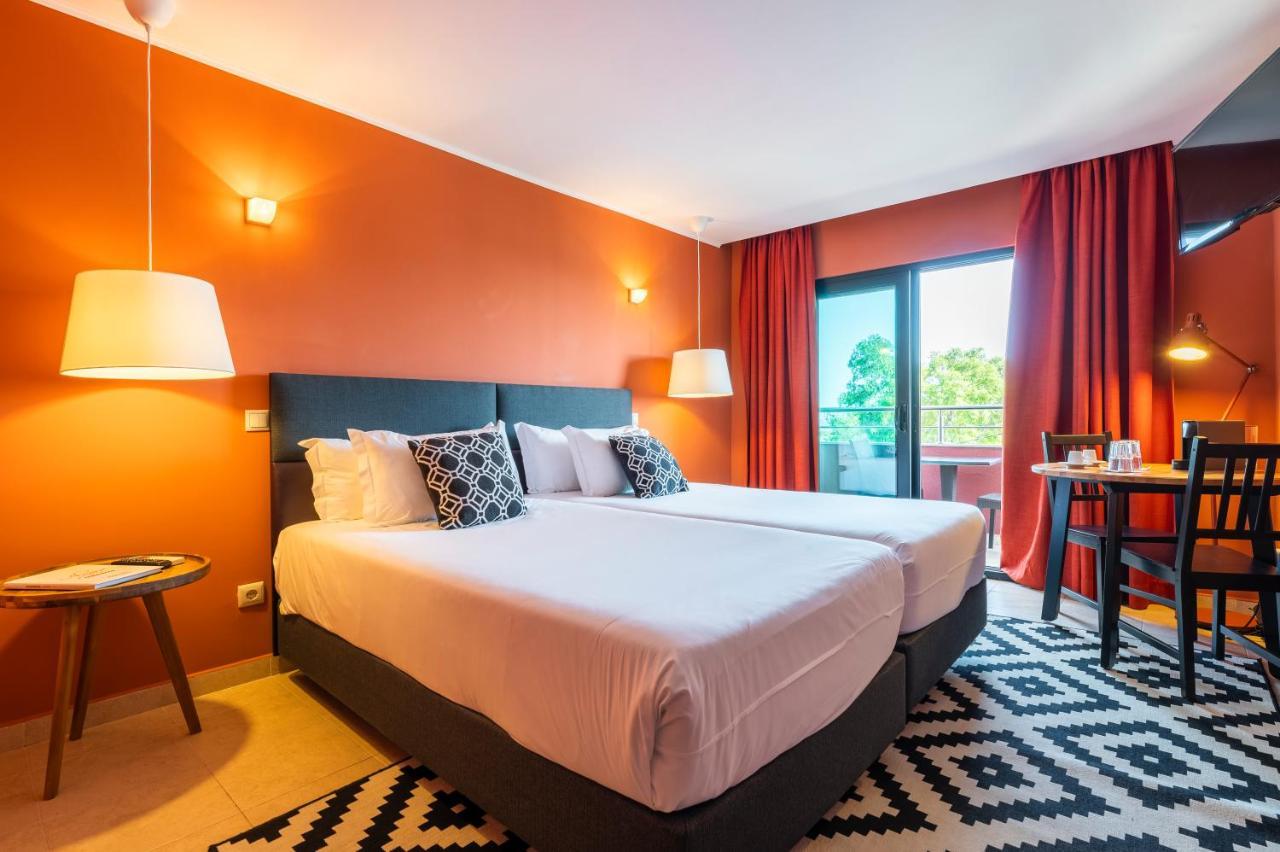 Topazio Vibe Beach Hotel & Apartments - Adults Friendly Albufeira Ngoại thất bức ảnh