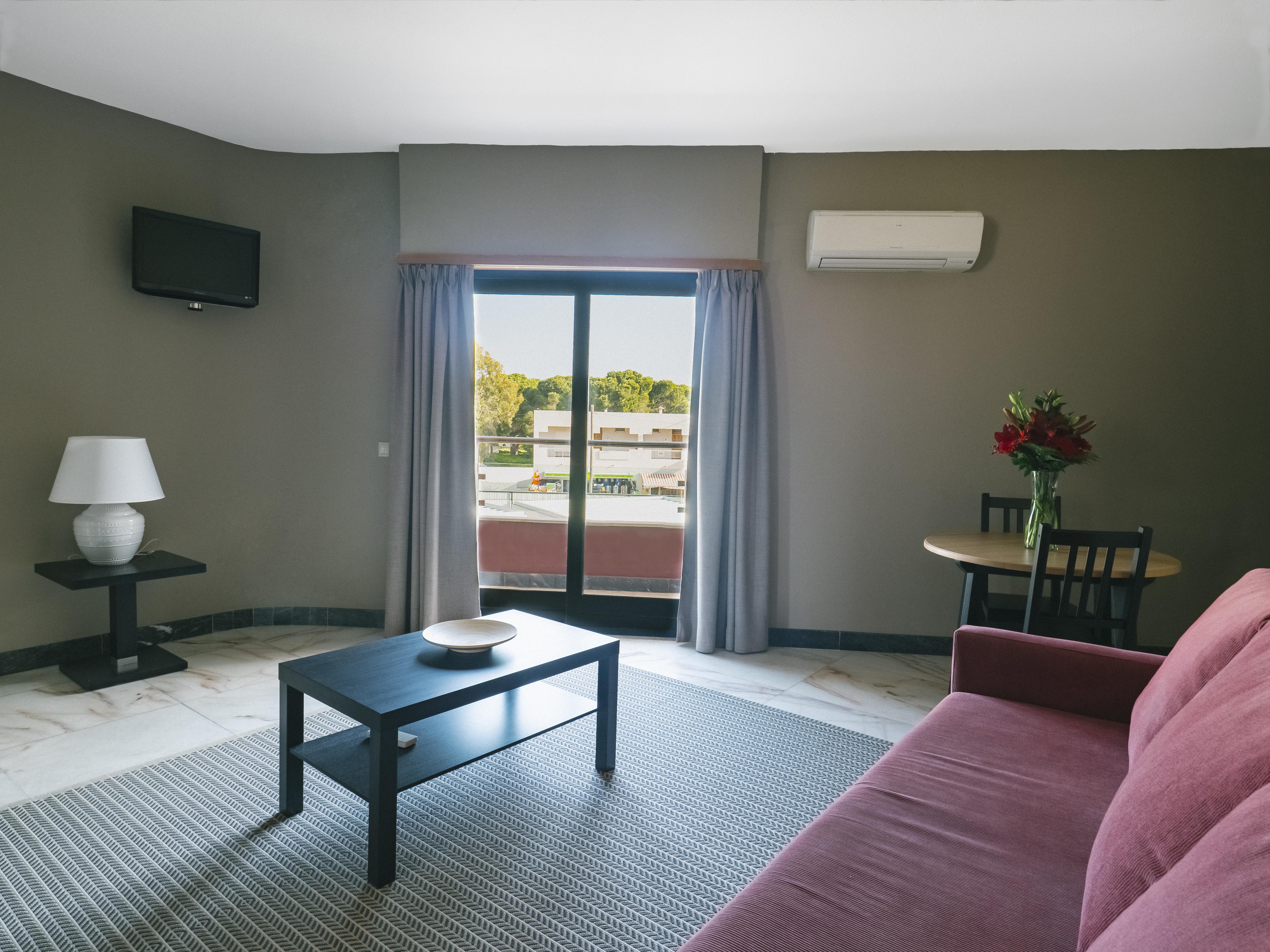 Topazio Vibe Beach Hotel & Apartments - Adults Friendly Albufeira Ngoại thất bức ảnh