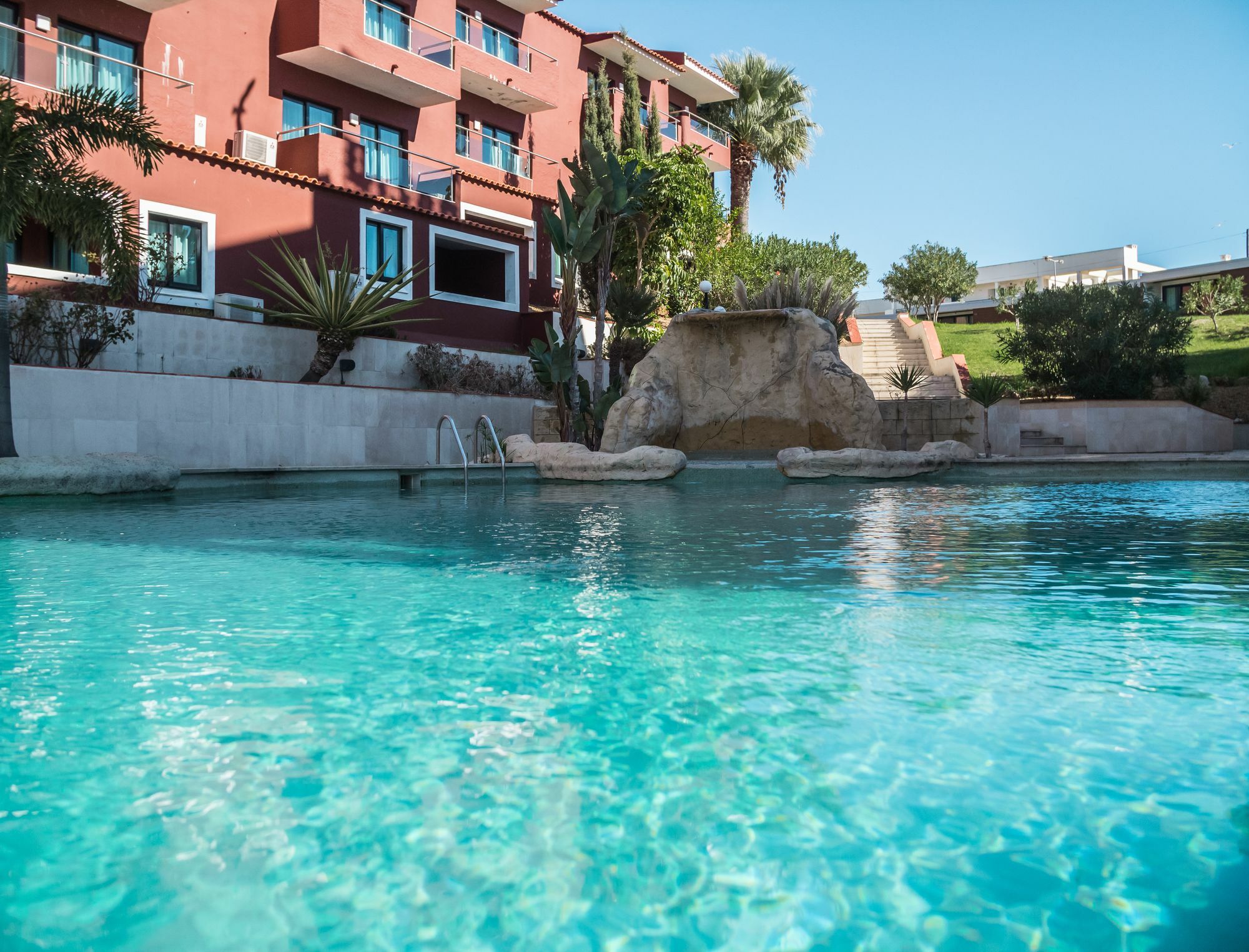 Topazio Vibe Beach Hotel & Apartments - Adults Friendly Albufeira Ngoại thất bức ảnh
